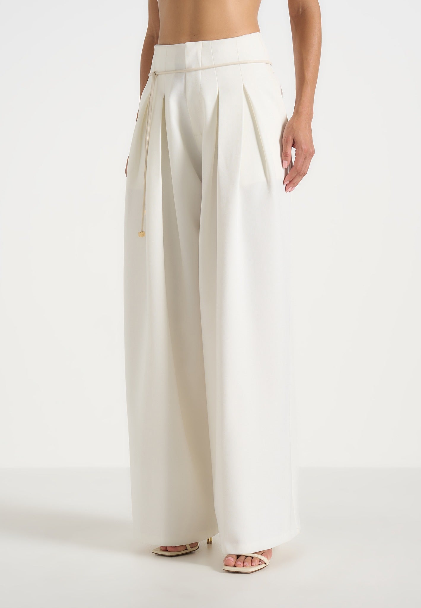 Flora - Box Pleat Wide Leg Belted Pants - White