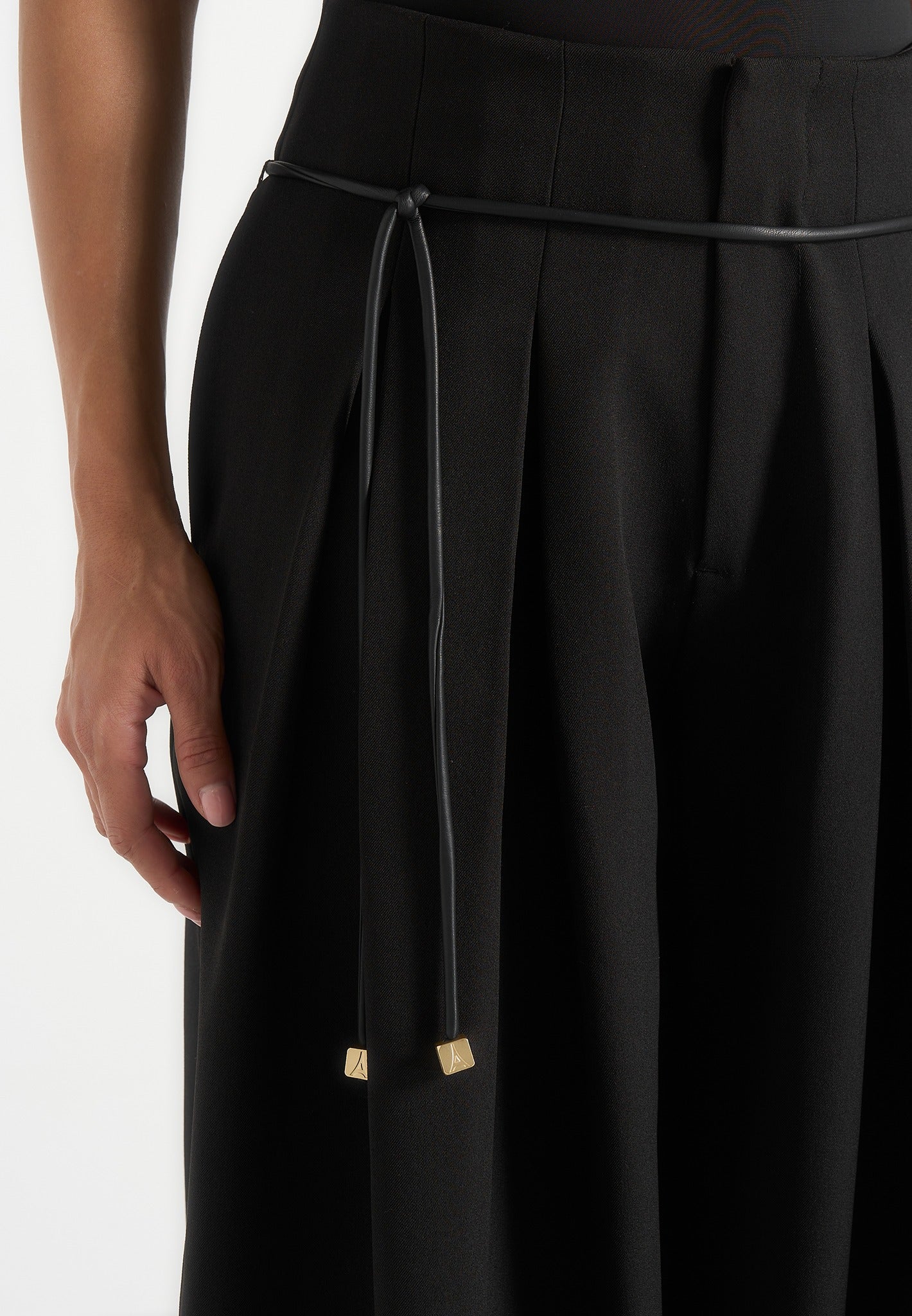 flora-box-pleat-wide-leg-belted-trousers-black