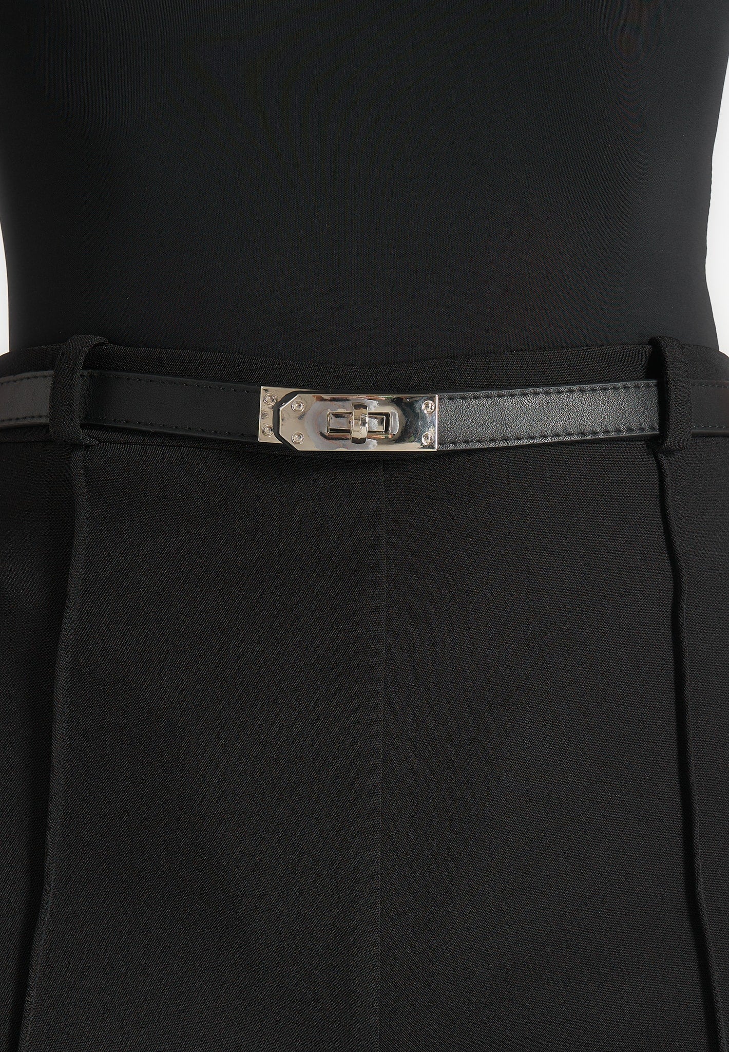 Quinn - High-Waisted Belted Fit & Flared Pants – Black