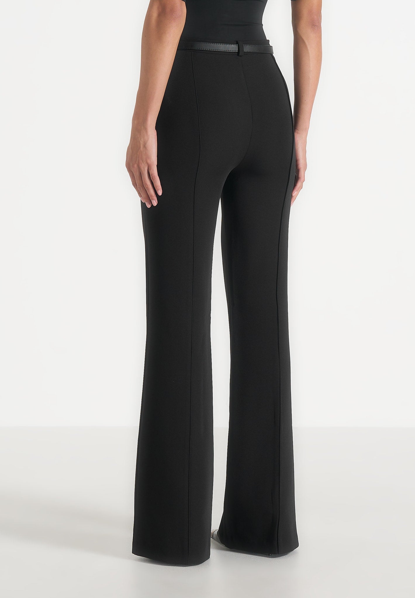 Quinn - High-Waisted Belted Fit & Flared Pants – Black