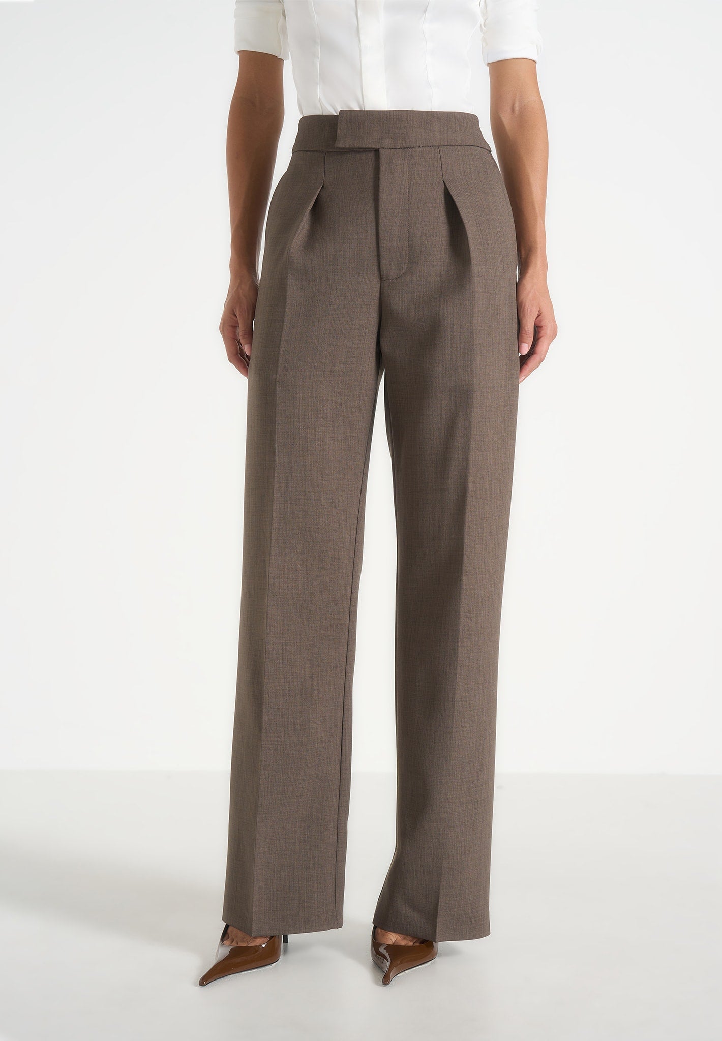elsa-high-waisted-tailored-trousers-dark-taupe