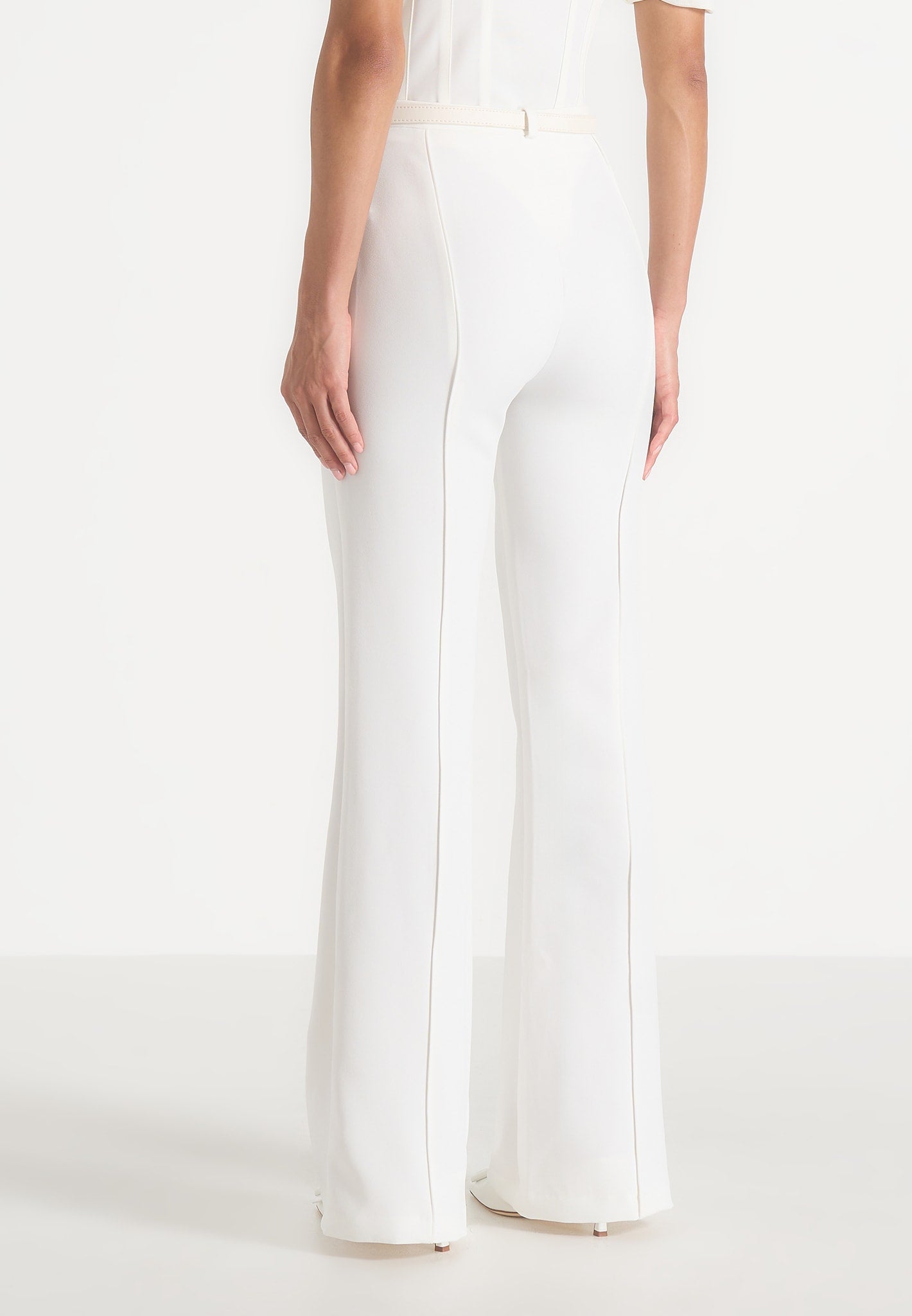 Quinn - High-Waisted Belted Fit & Flare Pants – White