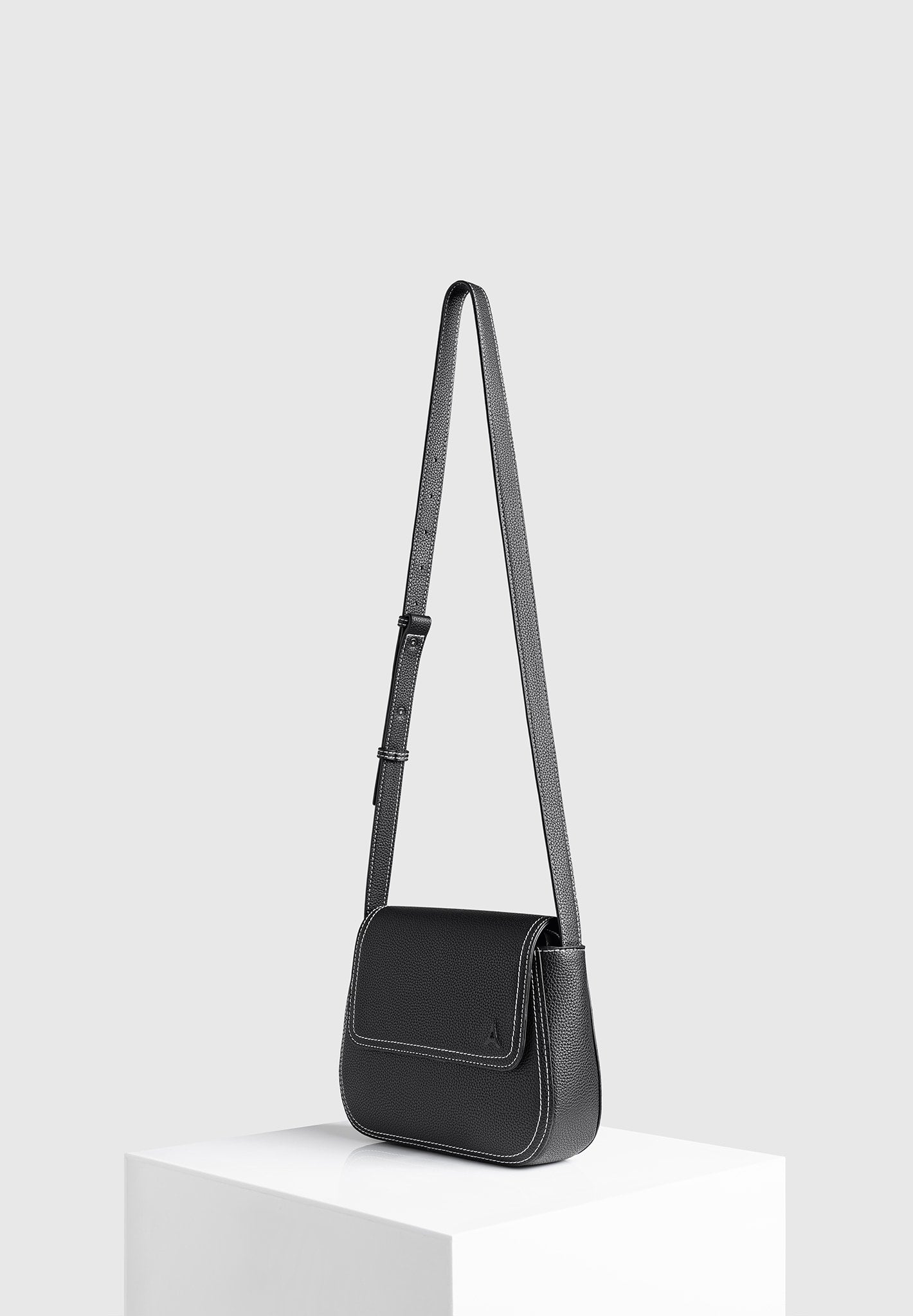 marseille-crossbody-bag-black