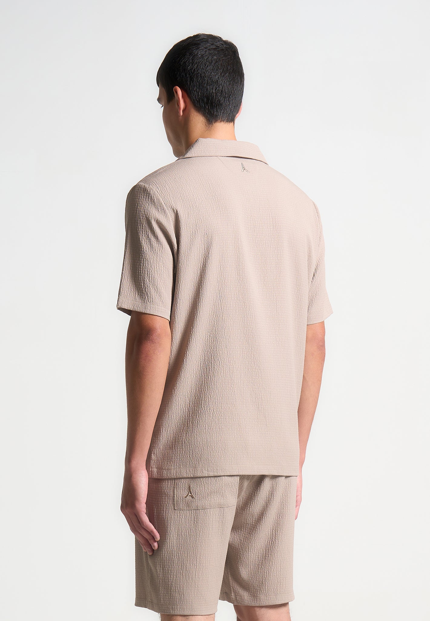 seersucker-revere-shirt-taupe