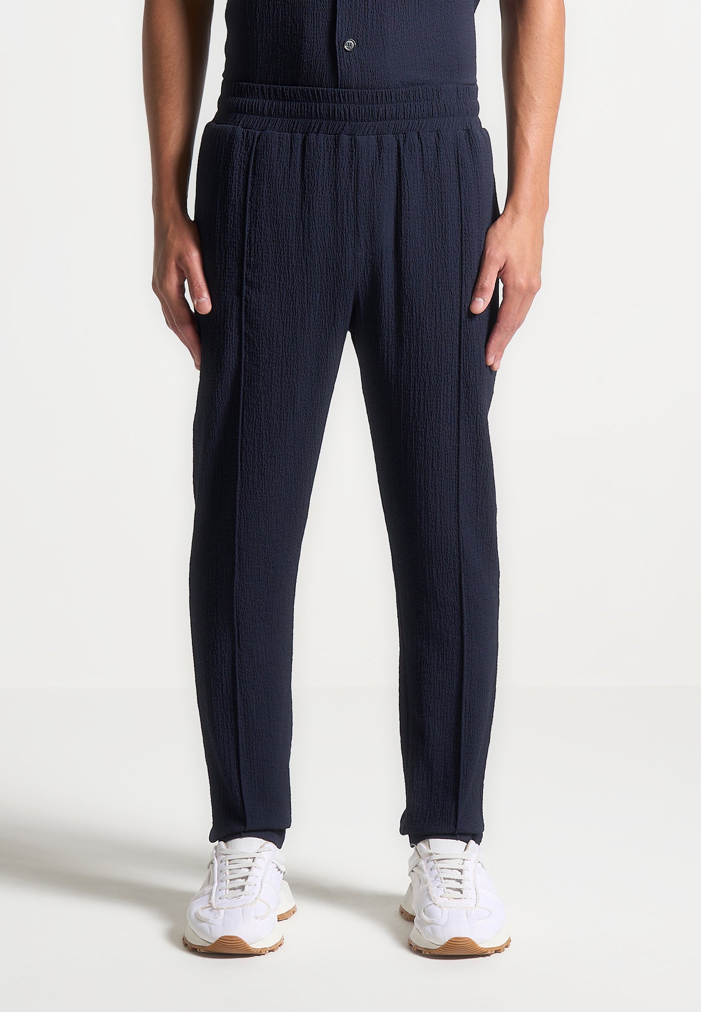 seersucker-tapered-trousers-navy