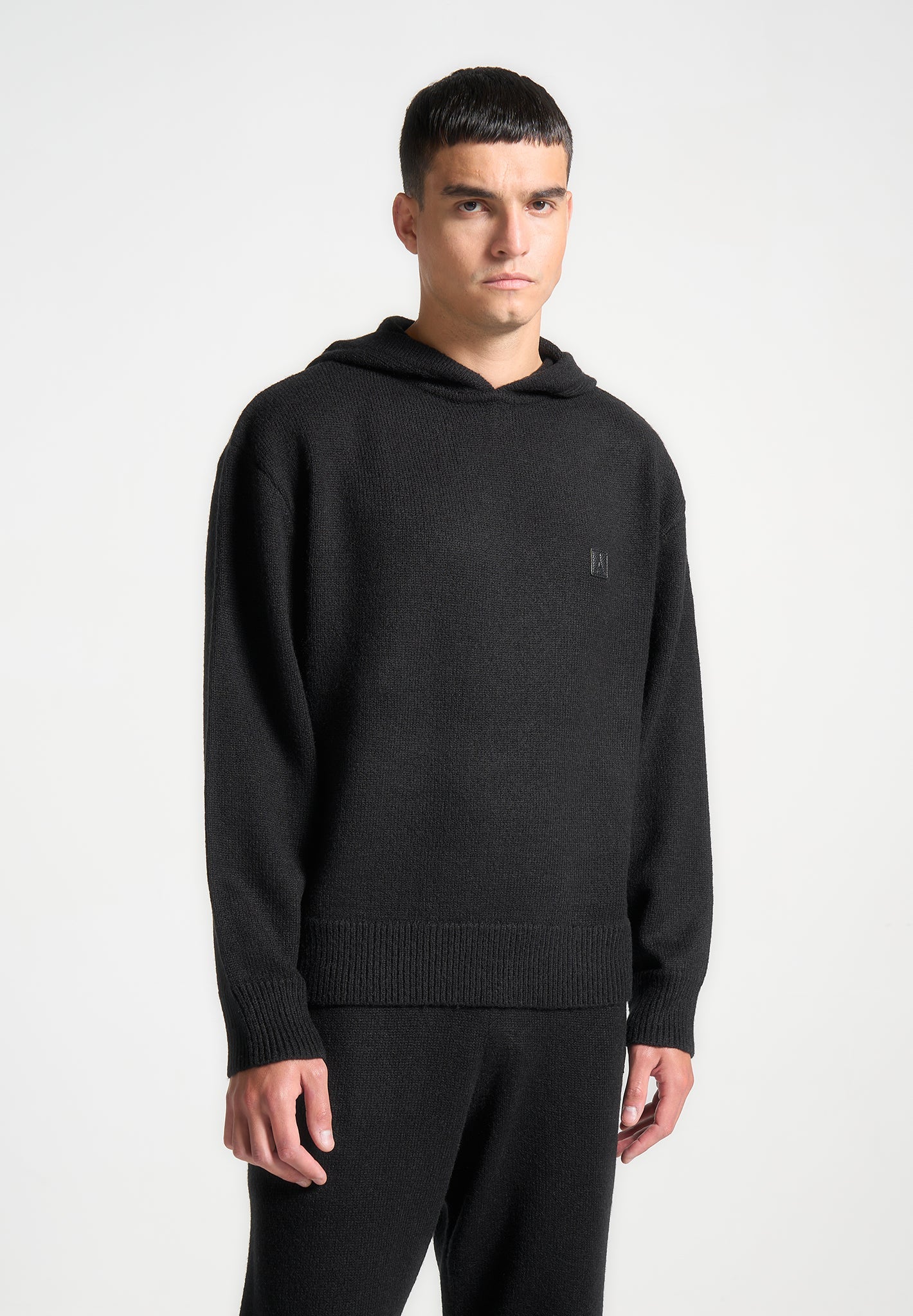 signature-knit-hoodie-black