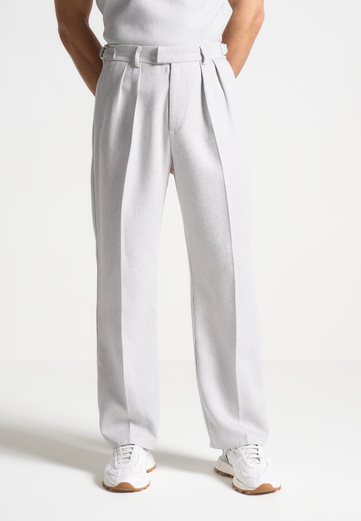 Pierre - Relaxed Fit Textured Pleated Tailored Pants - Light Grey